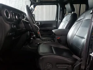 2023 Jeep Wrangler Sahara с VIN 1C4JJXP64PW704147, выставлен на аукционе Copart как лот 59096975 с пробегом 45 122 миль миль и Чистый • Clean title. История ставок и продаж доступна на DreamBid. Изображение 7.