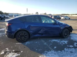 2021 Tesla Model Y Long Range with VIN 5YJYGDEE3MF089578, listed as a Copart auction lot 41381095 with 52,258 mi miles and Salvage Title. Bid and sale history available at DreamBid. Image 3.
