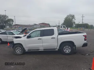 2022 Nissan Frontier Pro-4X z VIN 1N6ED1EK9NN638250, wystawiony jako IAAI lot #40420112 z przebiegiem 39 321 mil mil oraz . Historia ofert i sprzedaży dostępna na DreamBid. Obrazek 14.