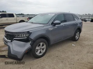 2023 Kia Sorento LX z VIN 5XYRGDLC0PG177328, wystawiony jako Copart lot #55931675 z przebiegiem 23 903 mil mil oraz Szkoda całkowita • Salvage title. Historia ofert i sprzedaży dostępna na DreamBid. Obrazek 1.