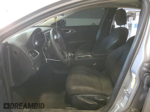 2015 Chrysler 200 Limited with VIN 1C3CCCAB5FN611096, listed as a Copart auction lot 60719625 with 157,596 mi miles and Clean title. Bid and sale history available at DreamBid. Image 7.