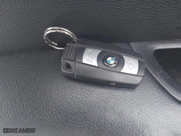 2011 BMW X6 M with VIN 5YMGZ0C57BLK14388, listed as a IAAI auction lot 41411854 with 129,248 mi miles. Bid and sale history available at carsss.com. Image 11.
