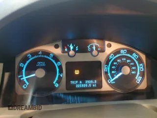 2009 Mercury Mariner Premier z VIN 4M2CU87779KJ12650, wystawiony jako Copart lot #52595645 z przebiegiem 225 939 mil mil oraz Szkoda całkowita • Salvage title. Historia ofert i sprzedaży dostępna na DreamBid. Obrazek 9.