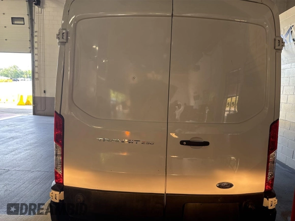 2019 Ford Transit с VIN 1FTYR2CM3KKA17661, выставлен на аукционе IAAI как лот 42778281 с пробегом 95 787 миль миль и . История ставок и продаж доступна на DreamBid. Изображение 15.