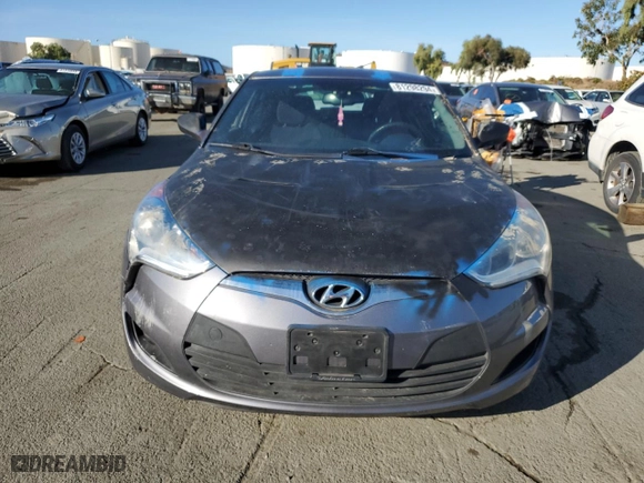 2014 Hyundai Veloster with VIN KMHTC6AD4EU193239, listed as a Copart auction lot 81298294 with 75,740 mi miles and Salvage Title. Bid and sale history available at carsss.com. Image 5.