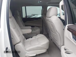 2015 Cadillac Escalade ESV Premium z VIN 1GYS4TKJ6FR708255, wystawiony jako IAAI lot #42244621 z przebiegiem 31 407 mil mil oraz . Historia ofert i sprzedaży dostępna na DreamBid. Obrazek 8.