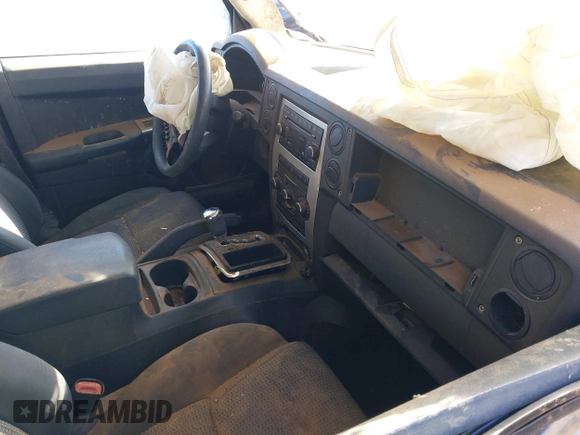 2008 Jeep Commander Sport with VIN 1J8HH48K88C230817, listed as a IAAI auction lot 41263817 with 131,178 mi miles and . Bid and sale history available at DreamBid. Image 5.
