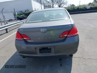 2005 Toyota Avalon XL with VIN 4T1BK36B95U045494, listed as a IAAI auction lot 41800117 with 192,227 mi miles and . Bid and sale history available at DreamBid. Image 16.
