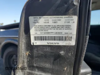 1993 Volvo 240 with VIN YV1AS8807P1483020, listed as a Copart auction lot 61060095 with 131,000 mi miles and Salvage title. Bid and sale history available at DreamBid. Image 13.