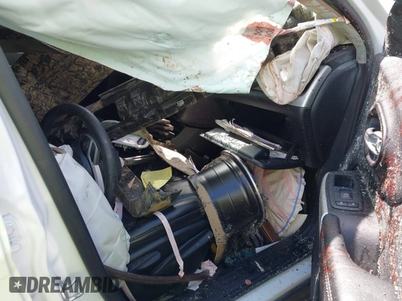 2022 Jeep Cherokee X with VIN 1C4PJMCX1ND552845, listed as a IAAI auction lot 41877665 with Not provided miles and . Bid and sale history available at DreamBid. Image 5.