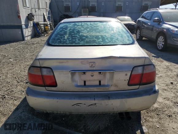 1996 Honda Accord EX with VIN 1HGCD5655TA106011, listed as a Copart auction lot 81959234 with 122,983 mi miles and Clean Title. Bid and sale history available at DreamBid. Image 6.