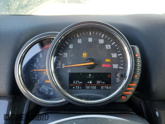 2017 MINI Countryman Cooper with VIN WMZYS7C30H3E06756, listed as a Copart auction lot 75120964 with 191,105 mi miles and Clean title. Bid and sale history available at DreamBid. Image 9.