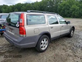 2002 Volvo V70 with VIN YV1SZ58D821062434, listed as a Copart auction lot 61400425 with 279,631 mi miles and Clean title. Bid and sale history available at DreamBid. Image 3.