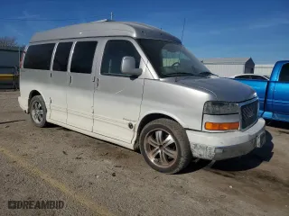 2005 GMC Savana Cargo Van YF7 Upfitter with VIN 1GDFH15T451216491, listed as a Copart auction lot 85800294 with 128,042 mi miles and Clean Title. Bid and sale history available at carsss.com. Image 4.