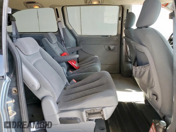 2005 Dodge Caravan SXT with VIN 2D4GP44L75R335536, listed as a Copart auction lot 60933985 with 212,231 mi miles and Salvage title. Bid and sale history available at DreamBid. Image 11.