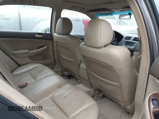 2006 Honda Accord EX-L z VIN 1HGCM56866A125228, wystawiony jako IAAI lot #42252525 z przebiegiem 254 398 mil mil oraz . Historia ofert i sprzedaży dostępna na DreamBid. Obrazek 8.