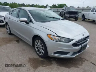 2017 Ford Fusion SE with VIN 3FA6P0HD4HR397033, listed as a IAAI auction lot 41950597 with 164,478 mi miles. Bid and sale history available at carsss.com. Image 1.