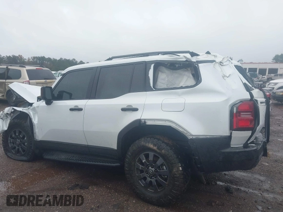 2024 Toyota Land Cruiser z VIN JTEABFAJ9RK004196, wystawiony jako IAAI lot #40875883 z przebiegiem 7 025 mil mil oraz . Historia ofert i sprzedaży dostępna na DreamBid. Obrazek 14.