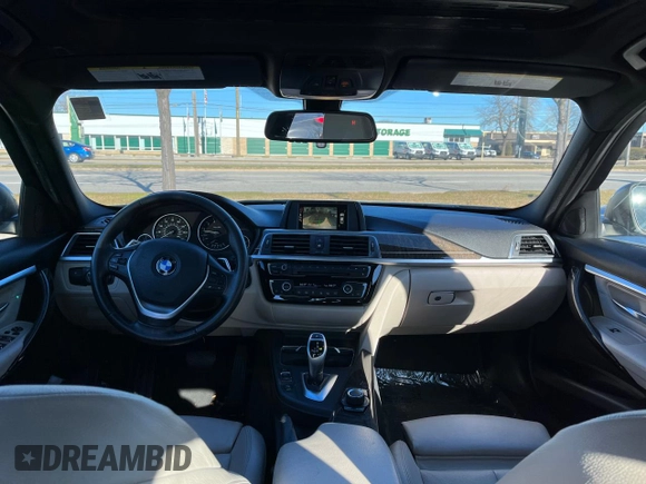 2017 BMW 3 Series 330i with VIN WBA8B9C53HK884571, listed as a Copart auction lot 86259974 with 42,771 mi miles and Clean Title. Bid and sale history available at DreamBid. Image 9.