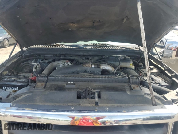 2004 Ford F-250 XL z VIN 1FTNX21P54EB05392, wystawiony jako Copart lot #57982065 z przebiegiem 244 312 mil mil oraz Czysty tytuł • Clean title. Historia ofert i sprzedaży dostępna na DreamBid. Obrazek 11.