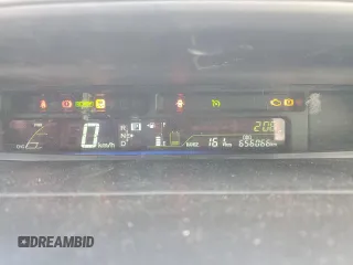 2014 Toyota Prius Two with VIN JTDZN3EU3E3300658, listed as a Copart auction lot 42302035 with 656,066 mi miles and Clean Title. Bid and sale history available at DreamBid. Image 9.