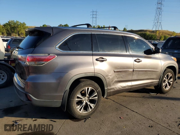 2016 Toyota Highlander XLE z VIN 5TDJKRFH0GS500635, wystawiony jako Copart lot #73833634 z przebiegiem 108 884 mil mil oraz Czysty tytuł • Clean title. Historia ofert i sprzedaży dostępna na DreamBid. Obrazek 3.