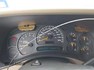 2005 Chevrolet Suburban Z71 with VIN 3GNFK16Z05G242037, listed as a IAAI auction lot 40719140 with 164,409 mi miles. Bid and sale history available at carsss.com. Image 7.