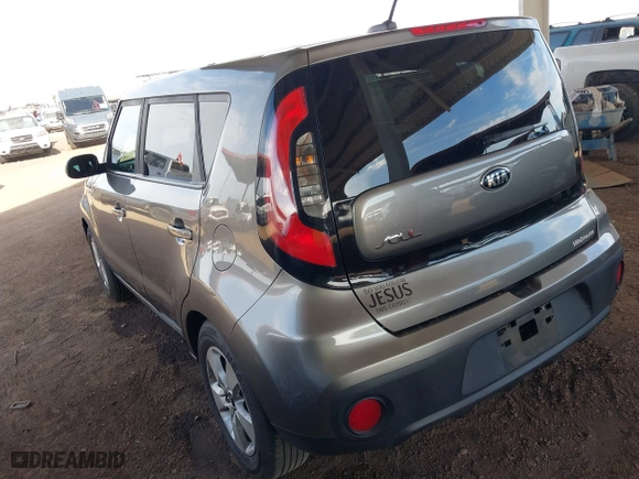 2017 Kia Soul with VIN KNDJN2A22H7497623, listed as a IAAI auction lot 41898439 with 105,719 mi miles. Bid and sale history available at carsss.com. Image 3.
