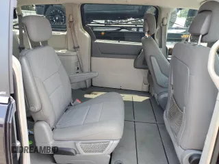2010 Chrysler Town & Country Touring z VIN 2A4RR5D16AR403964, wystawiony jako Copart lot #60079535 z przebiegiem 145 398 mil mil oraz Szkoda całkowita • Salvage title. Historia ofert i sprzedaży dostępna na DreamBid. Obrazek 11.
