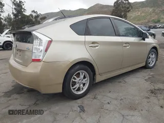 2010 Toyota Prius II with VIN JTDKN3DU1A1176026, listed as a IAAI auction lot 42075412 with 199,219 mi miles. Bid and sale history available at carsss.com. Image 4.