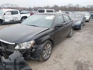 2006 Toyota Avalon XL with VIN 4T1BK36B56U072323, listed as a IAAI auction lot 41470990 with 172,994 mi miles and . Bid and sale history available at carsss.com. Image 1.