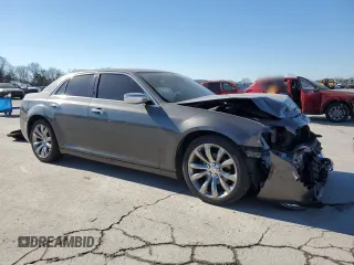 2019 Chrysler 300 Limited with VIN 2C3CCAEG9KH536562, listed as a Copart auction lot 88647425 with 147,488 mi miles and Salvage Title. Bid and sale history available at DreamBid. Image 4.