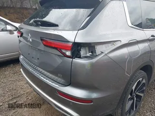 2022 Mitsubishi Outlander SE with VIN JA4J4UA8XNZ013789, listed as a IAAI auction lot 42572318 with 47,467 mi miles and . Bid and sale history available at DreamBid. Image 12.