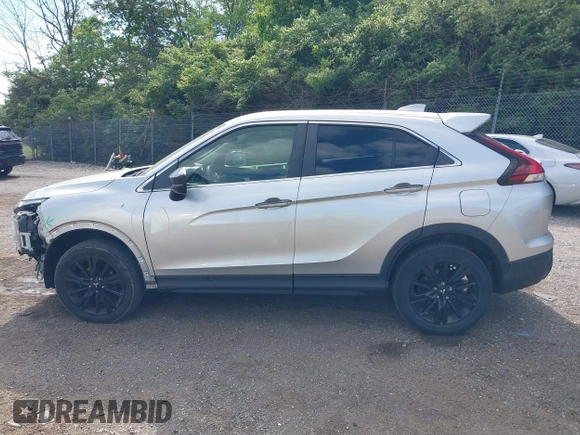 2023 Mitsubishi Eclipse Cross LE z VIN JA4ATVAA6PZ000696, wystawiony jako IAAI lot #42216219 z przebiegiem 83 031 mil mil oraz . Historia ofert i sprzedaży dostępna na DreamBid. Obrazek 15.