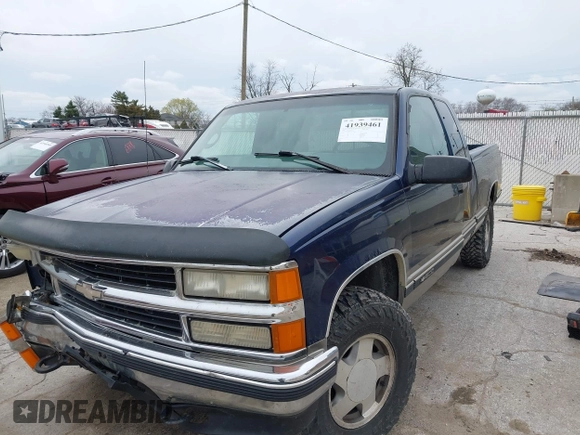 1998 Chevrolet Silverado 1500 with VIN 2GCEK19R2W1255365, listed as a IAAI auction lot 41939461 with 276,204 mi miles and . Bid and sale history available at DreamBid. Image 17.