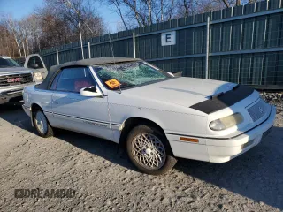 1993 Chrysler LeBaron z VIN 1C3XU4534PF654847, wystawiony jako Copart lot #84391684 z przebiegiem 129 520 mil mil oraz Szkoda całkowita • Salvage title. Historia ofert i sprzedaży dostępna na DreamBid. Obrazek 4.