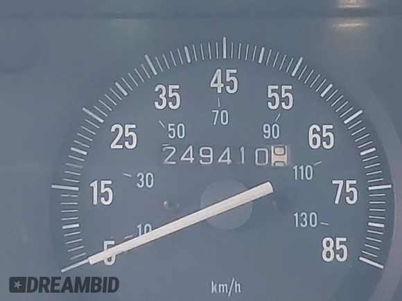 1996 Jeep Cherokee SE with VIN 1J4FJ28S9TL135564, listed as a IAAI auction lot 41618367 with 249,410 mi miles and . Bid and sale history available at DreamBid. Image 15.