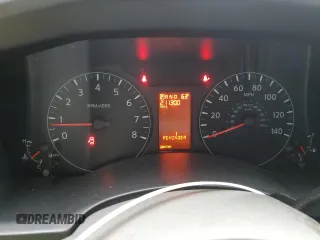 2020 Nissan NV Cargo SV z VIN 1N6BF0KM5LN806590, wystawiony jako Copart lot #72589354 z przebiegiem 21 130 mil mil oraz Szkoda całkowita • Salvage title. Historia ofert i sprzedaży dostępna na DreamBid. Obrazek 9.