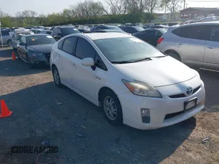 2010 Toyota Prius II z VIN JTDKN3DU3A5001754, wystawiony jako IAAI lot #42002374 z przebiegiem 238 693 mil mil oraz . Historia ofert i sprzedaży dostępna na DreamBid. Obrazek 1.