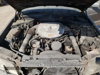 1988 Mercedes-Benz 560 with VIN WDBCA39D0JA401107, listed as a Copart auction lot 70535804 with 328,561 mi miles and Clean Title. Bid and sale history available at DreamBid. Image 11.