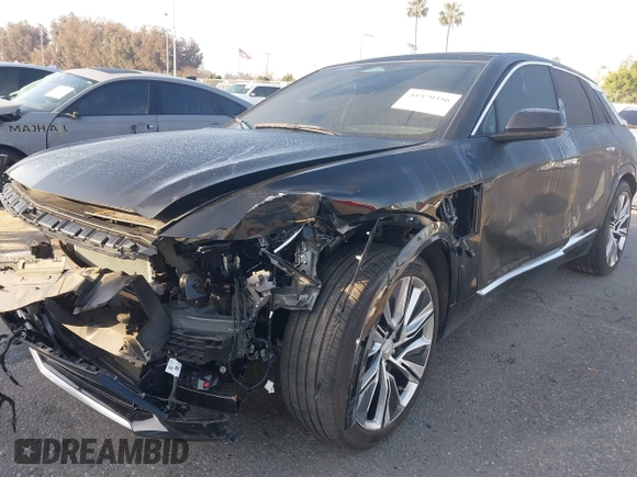 2024 Cadillac LYRIQ Luxury z VIN 1GYKPSRL6RZ120031, wystawiony jako IAAI lot #41579356 z przebiegiem 20 921 mil mil oraz . Historia ofert i sprzedaży dostępna na DreamBid. Obrazek 6.