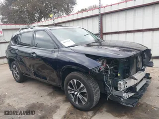 2023 Toyota Highlander L with VIN 5TDKDRBH7PS012979, listed as a IAAI auction lot 40931385 with 69,613 mi miles. Bid and sale history available at carsss.com. Image 14.