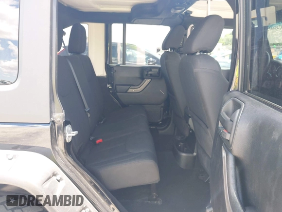 2016 Jeep Wrangler Unlimited Sport z VIN 1C4BJWDG4GL327638, wystawiony jako IAAI lot #42494615 z przebiegiem 139 371 mil mil oraz . Historia ofert i sprzedaży dostępna na DreamBid. Obrazek 8.