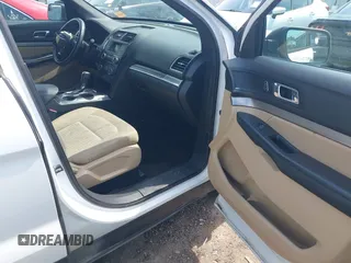 2017 Ford Explorer z VIN 1FM5K7B83HGD12002, wystawiony jako IAAI lot #42475905 z przebiegiem 186 741 mil mil oraz . Historia ofert i sprzedaży dostępna na DreamBid. Obrazek 5.