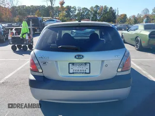 2009 Kia Rio LX with VIN KNADE243696547512, listed as a IAAI auction lot 40639932 with 204,809 mi miles. Bid and sale history available at carsss.com. Image 16.