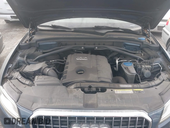2015 Audi Q5 Premium Plus with VIN WA1LFAFP0FA074585, listed as a IAAI auction lot 41604684 with 67,655 mi miles. Bid and sale history available at carsss.com. Image 10.