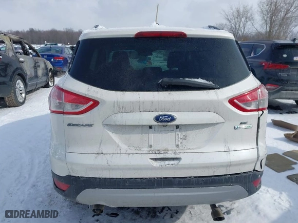 2014 Ford Escape SE with VIN 1FMCU0GX1EUB25170, listed as a IAAI auction lot 41628750 with 138,201 mi miles. Bid and sale history available at carsss.com. Image 16.