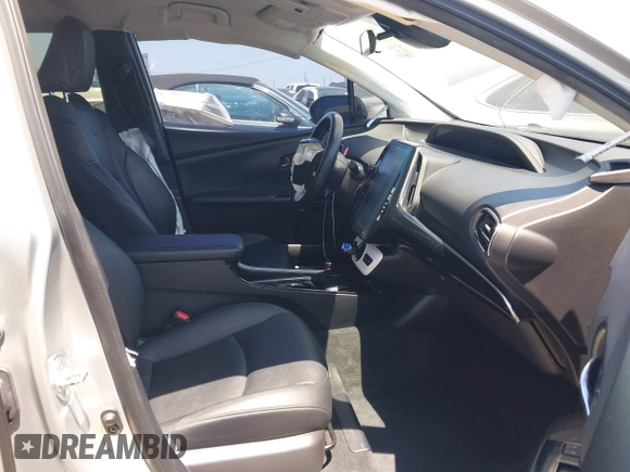 2017 Toyota Prius Plus z VIN JTDKARFPXH3053894, wystawiony jako IAAI lot #42208119 z przebiegiem 115 439 mil mil oraz . Historia ofert i sprzedaży dostępna na DreamBid. Obrazek 5.