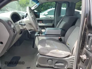 2006 Ford F-150 XL z VIN 1FTRF12206NA79563, wystawiony jako Copart lot #64452635 z przebiegiem 224 956 mil mil oraz Czysty tytuł • Clean title. Historia ofert i sprzedaży dostępna na DreamBid. Obrazek 7.