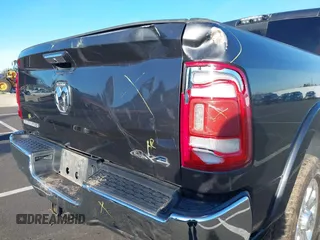 2019 Ram 2500 Laramie with VIN 3C6UR5FL5KG546188, listed as a IAAI auction lot 41361194 with 100,639 mi miles. Bid and sale history available at carsss.com. Image 22.